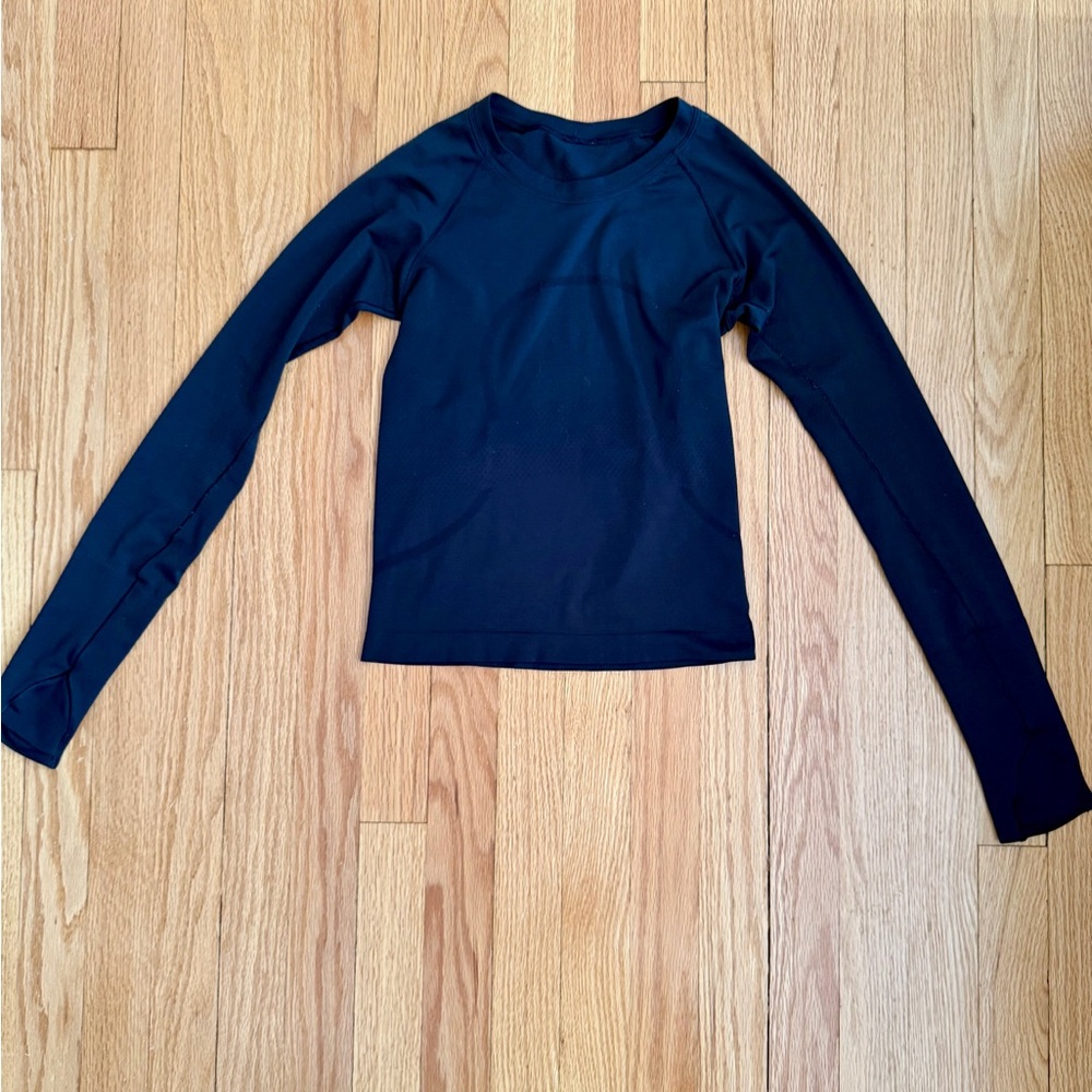 lululemon Swiftly Tech Long-Sleeve Shirt 2.0 *Race Length - size 2